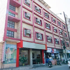 3* Hotel Gorbandh