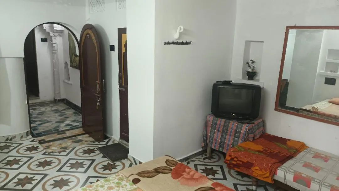 Bed & Breakfast Jag Niwas Guest House & Pure Veg Restaurant Udaipur India